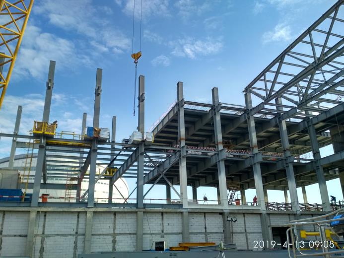 Монтаж металлоконструкций каркаса здания Назарбаев Центр (Нур-Султан